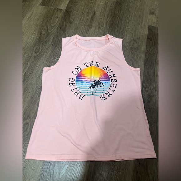 Tops - Pink Sleeveless Graphic Top